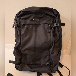Columbia Men's 34L Clam-shell Travel Backpack